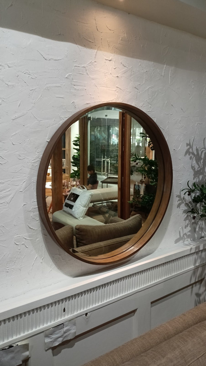 Round Mirror